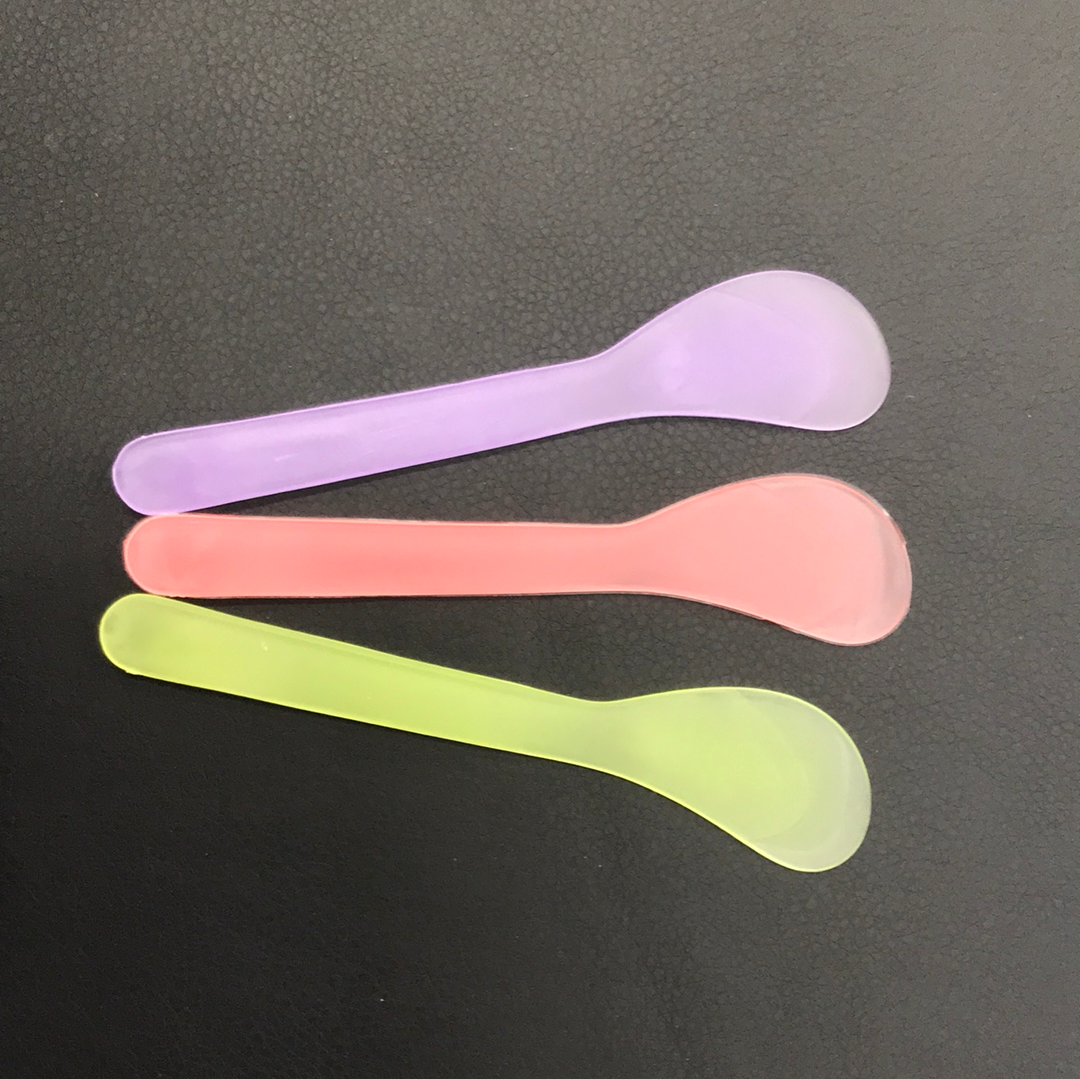 Spatule en plastique